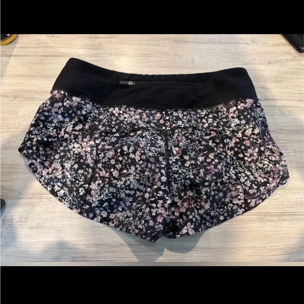 Lululemon Speed Shorts Up 2.5”